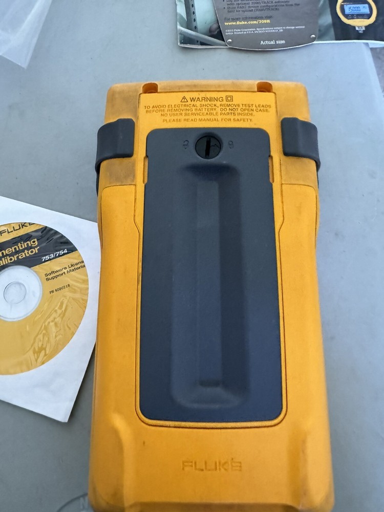 Fluke 754 Documenting Process Calibrator with HART Communication - FREE SHIPPING