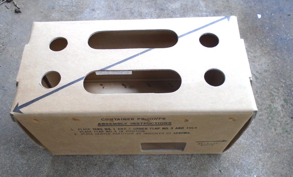 US Army Signal Corps PG-107 pigeon container, missing divider board