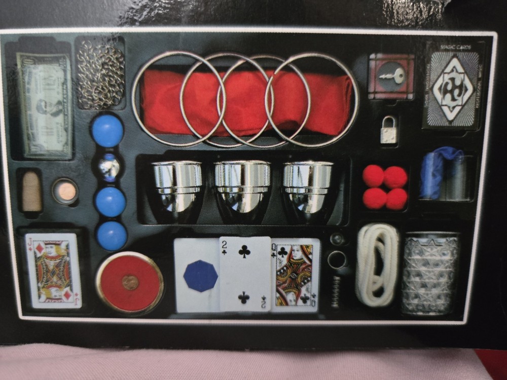 Exclusive MAGIC Collection ( Includes Instructional DVD + Book ) *FAST SHIPPING*