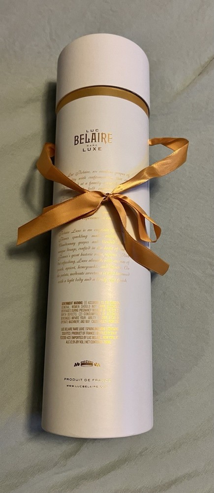 Empty Cylindrical Box With Top. White /gold