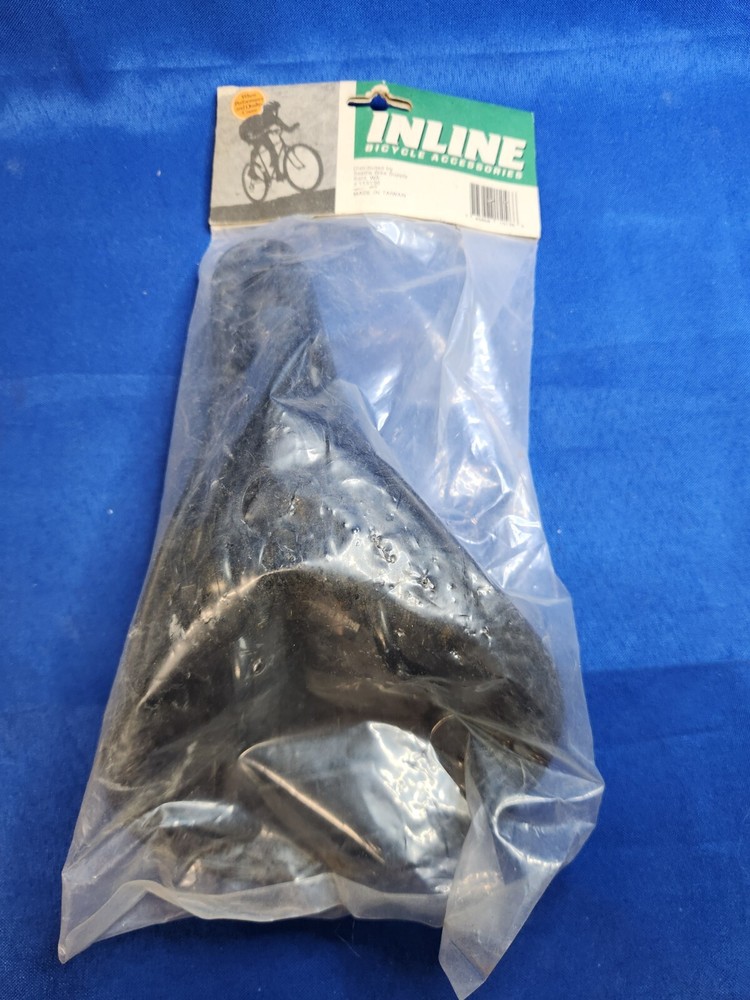 NOS INLINE Black Junior AERO Padded Saddle