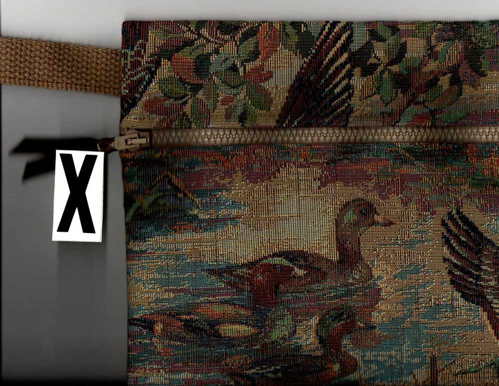 Utility bag 8"x 9", zippered pocket