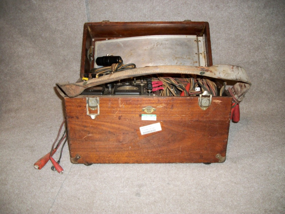 WATTHOUR METER TEST SET MODEL C IN WOODEN CASE