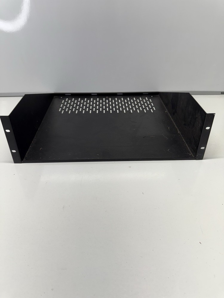 Middle Atlantic Network Rack 2U Shelf System