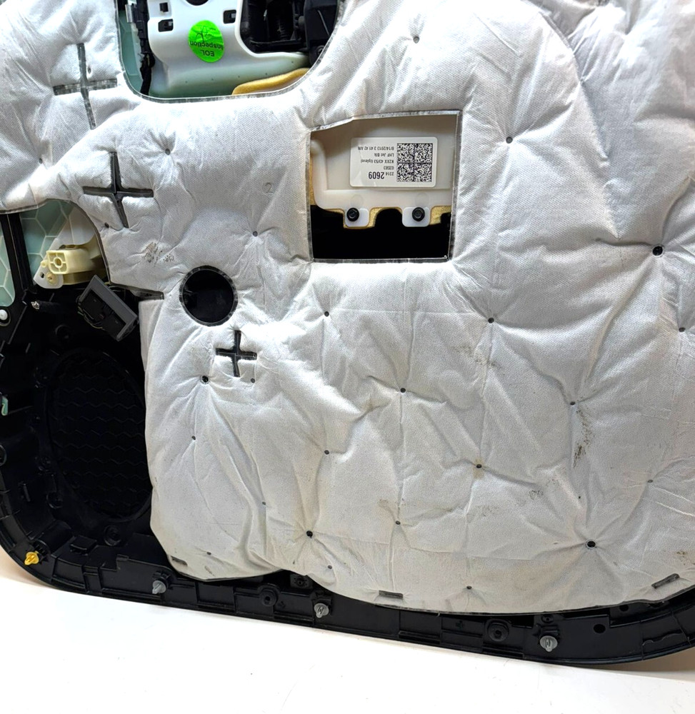 Sierra Silverado 2014-2019 Interior Front Door Trim Panel Left Driver