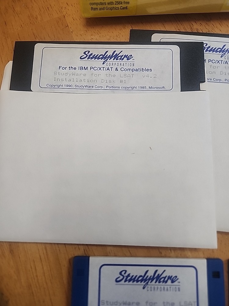 Vintage Cliff Notes LSAT Prep Guide Study Ware Computer Software For IBM PC, XT