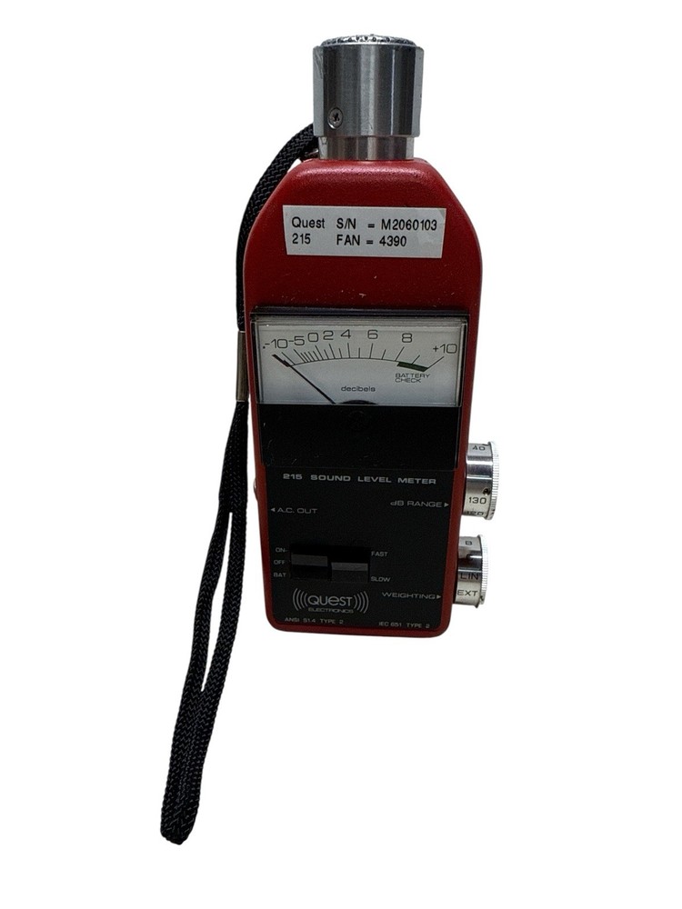 Quest Electronics Sound Level Meter Model 215 with Case foam Inside deterioratin