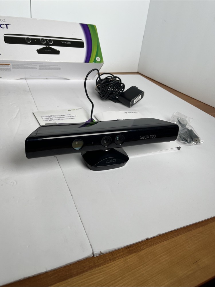 Microsoft Xbox 360 Kinect Sensor Model 1414 Motion Camera w/ Box Manuels, Etc