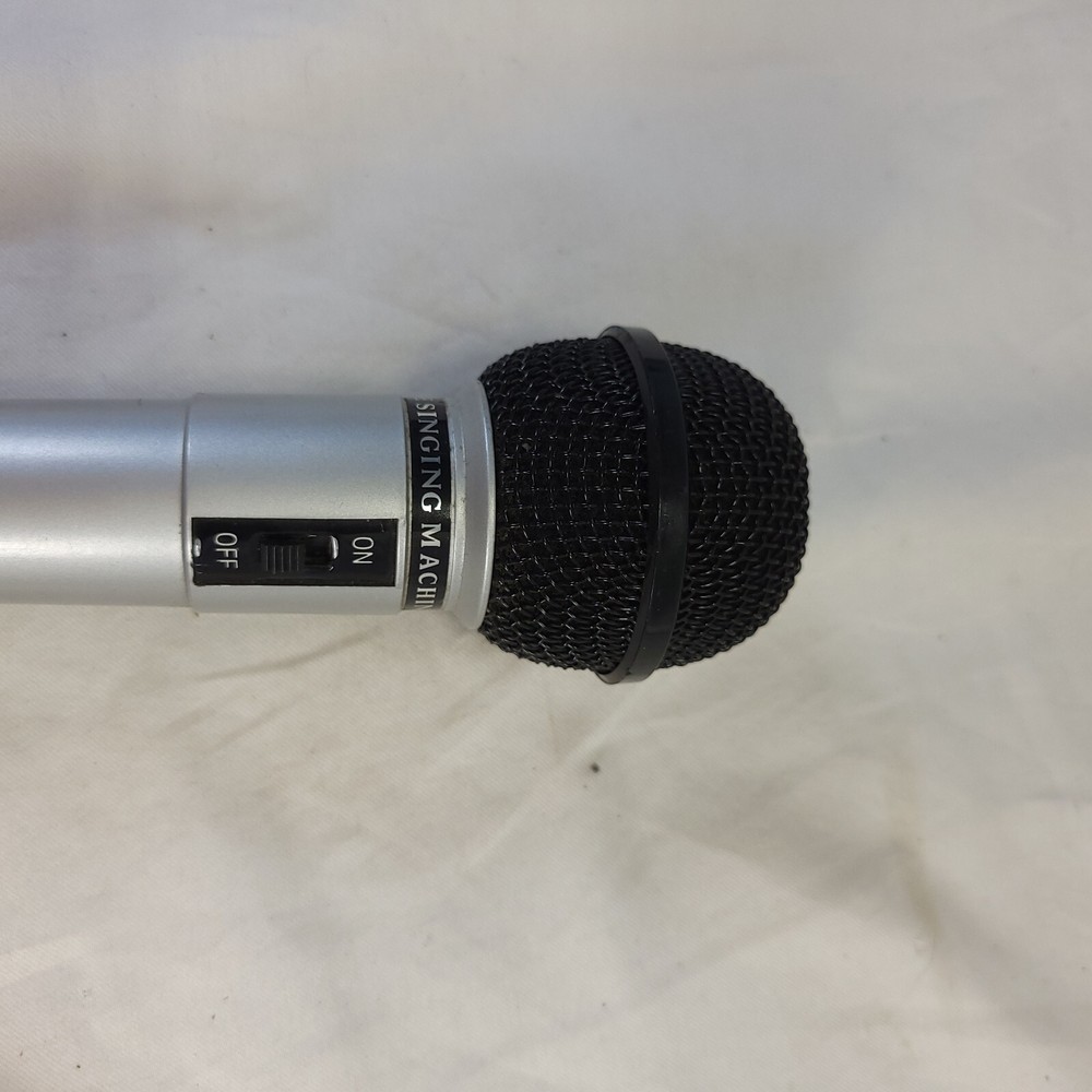 The Singing Machine Co - 7'' Microphone, Silver with Black Cord