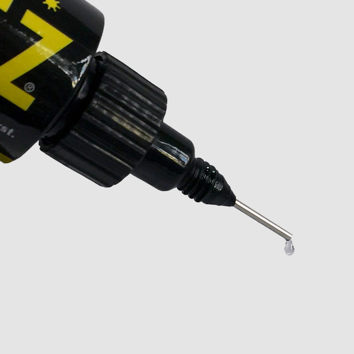 Solarez Fly-Tie Syringe-Cap Applicator w/ Metal Tips - 2oz