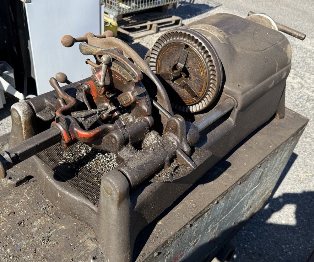 Ridgid 535 Pipe Threader w/ Universal Die Head, Threading Machine Dusty Rusty