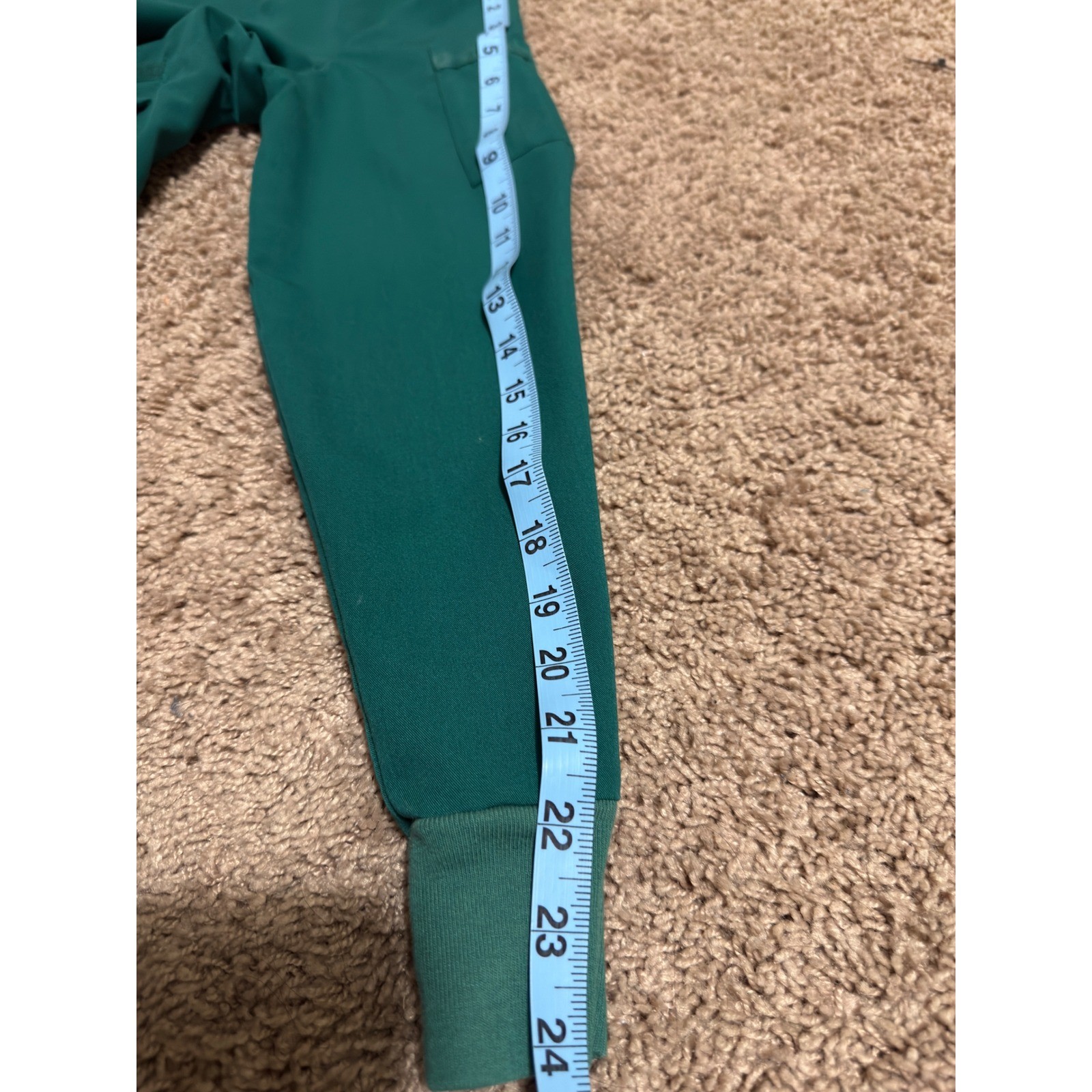 FIGS Bellery Scrub Jacket Green Full Zip Bomber Style Pockets W18SW1007 Womens M