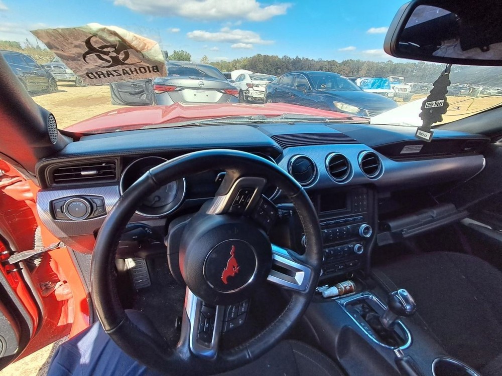 MUSTANG 2016 Glove Box 4850960