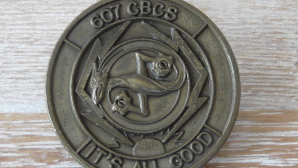 USAF 607th Combat Communications Squadron CBCS ROK Challenge Coin #D935