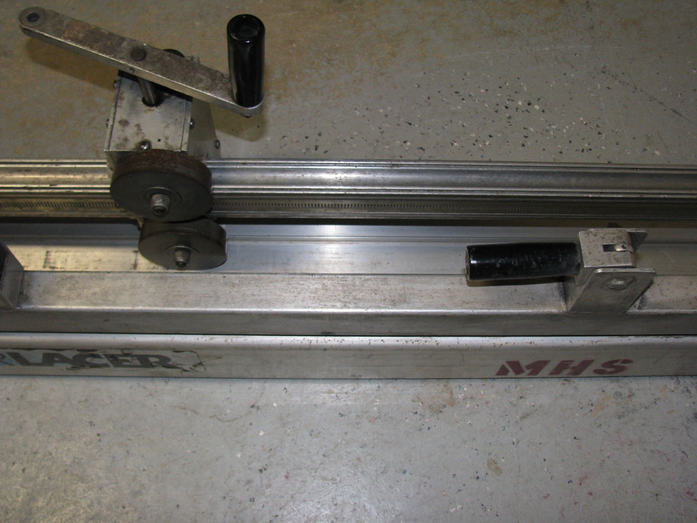 60" Clipper Roller Lacer