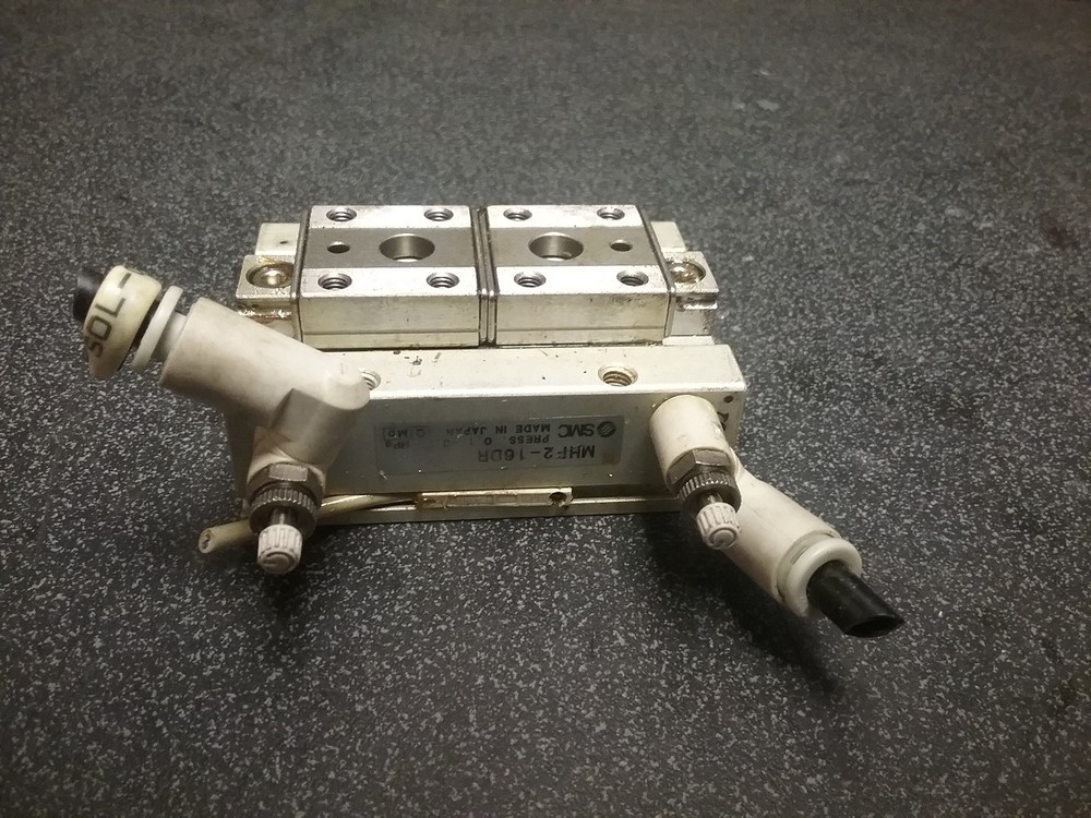 SMC LOW PROFILE GRIPPER_MHF2-16DR_MHF216DR