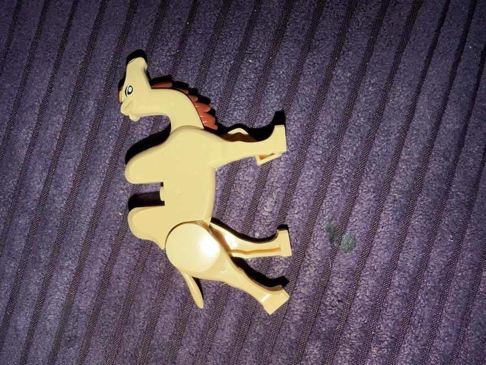 Tan Camel Figure #00