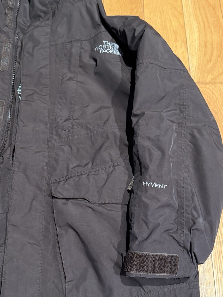 Boys medium North Face HyVent prodigy coat-brown