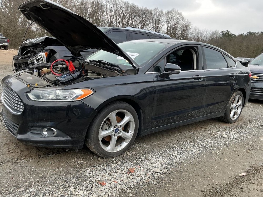 FUSION 2015 Glove Box 4951591