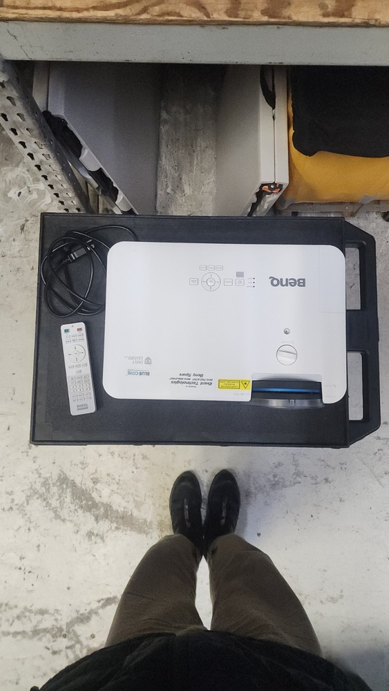 Benq Lw720 Laser Video Projector