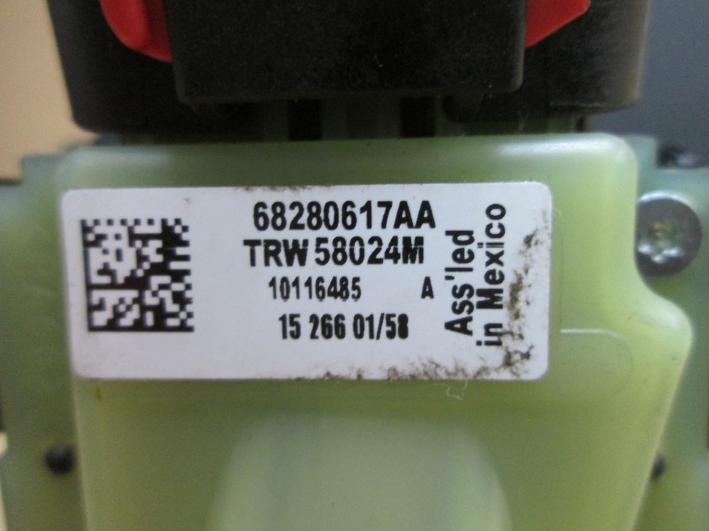 05 06 07 Jeep Commander Ignition Switch Module Receiver Node NO KEY 05026185