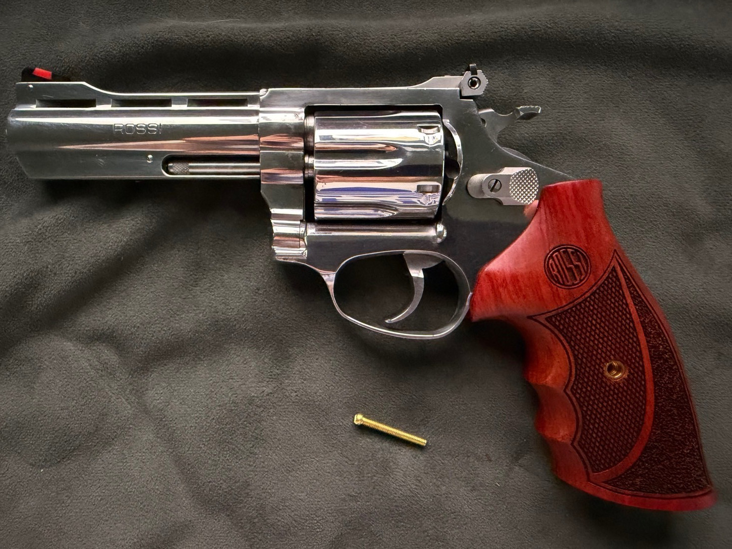 Rossi fit both Round / Square butt grips 67 68 69 71 351 511 515 518 720 971 972