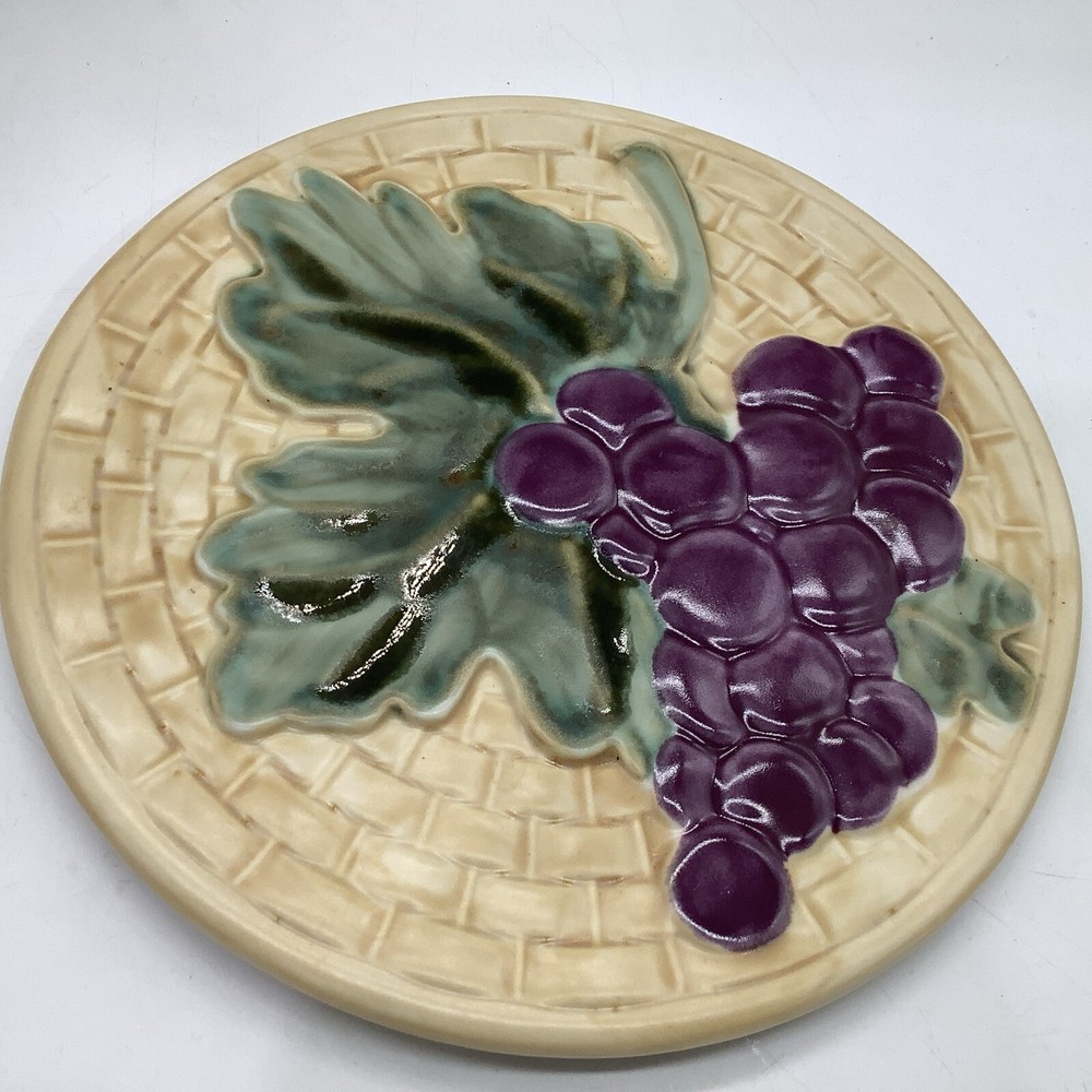 Pfaltzgraff 8” Trivet Purple Grapes Leaf & Basket Weave Pattern