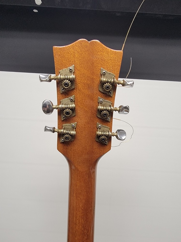 Checkmate G-300 6-String Acoustic Guitar