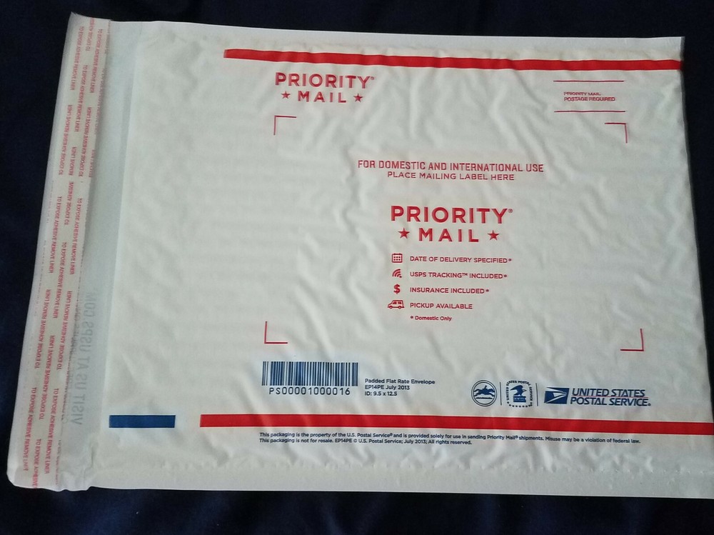 BLANK BLACK DVD CASE- HOLDS 4 DVDS!!