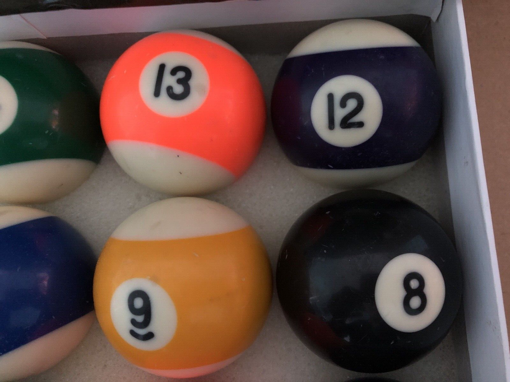 EPCO Pool Billiards Balls w/ Box (complete set)