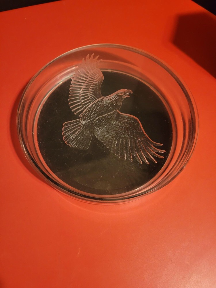 acrylic trinket box with etched eagle 7" round