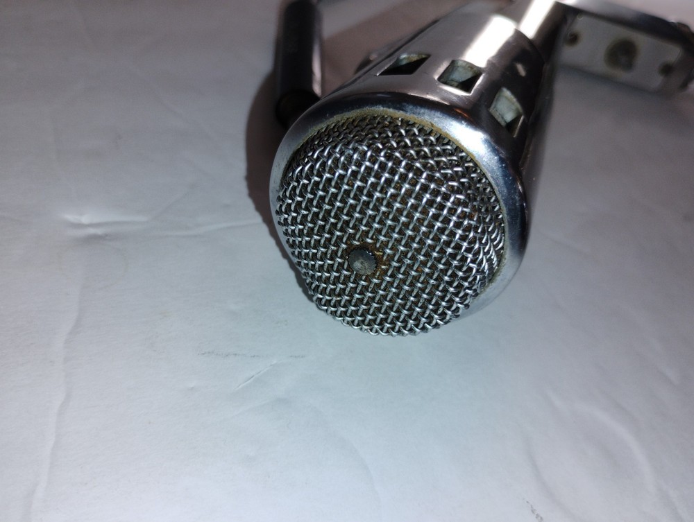 Electro-Voice 644 Dynamic Cardioid Microphone