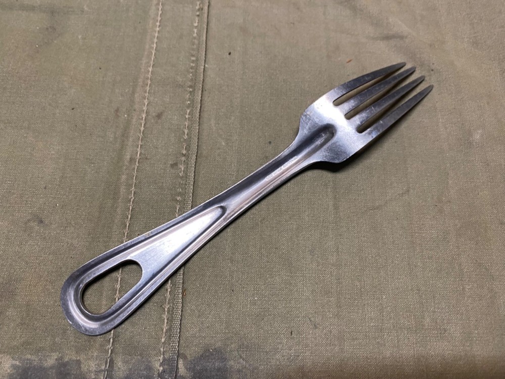 ORIGINAL WWII US ARMY MESS KIT FORK UTENSIL