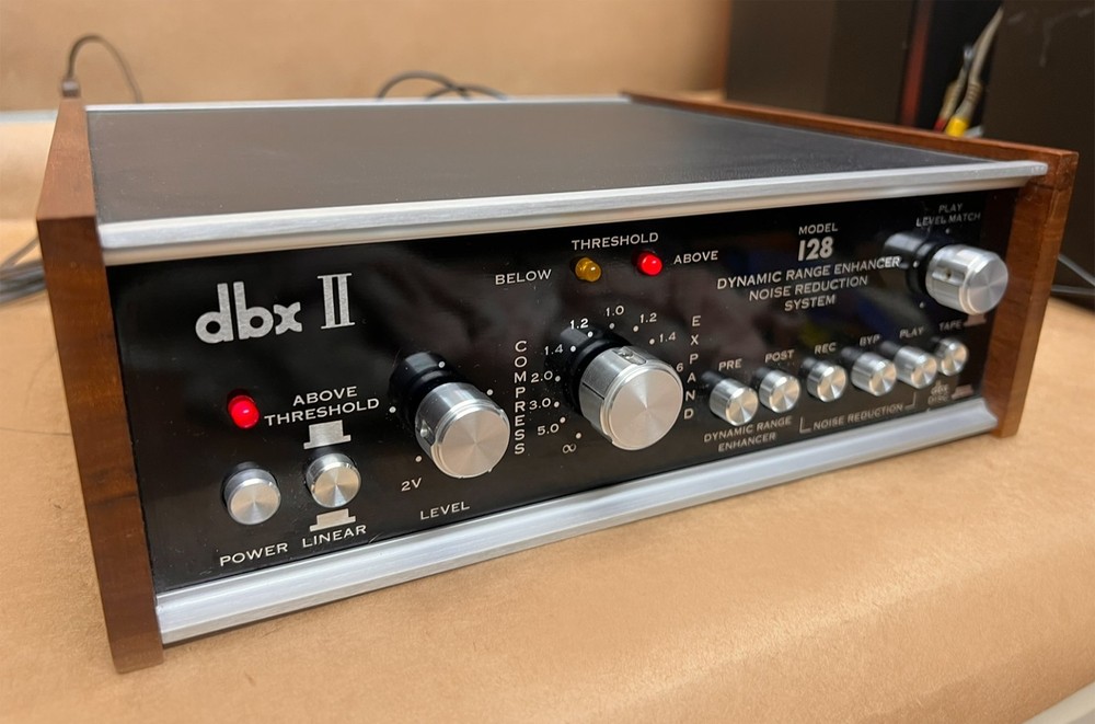 dbx ll Range Enhancer Noise Reduction System Model 128. Vintage
