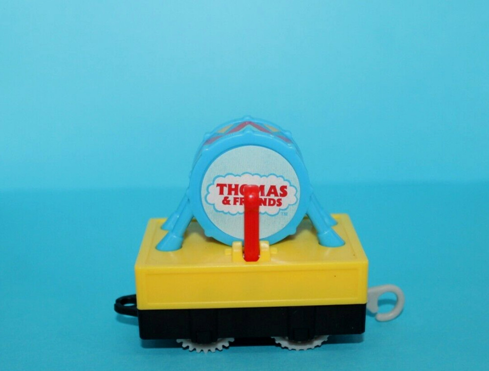 2019 Thomas Trackmaster Blue & Yellow Party Train Drum Car Mattel