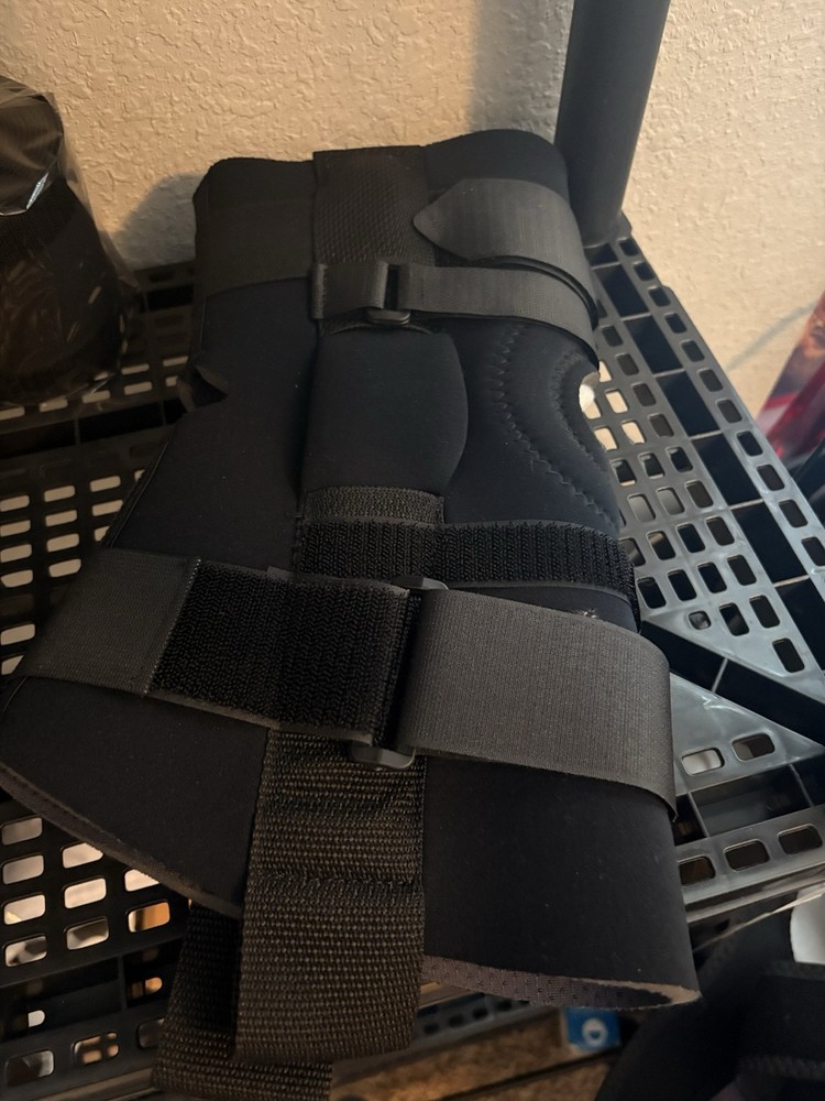 Knee Brace