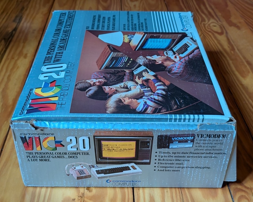 Commodore VIC-20 Computer In Box, Powercords, Manual, Dustcover, & All Inserts