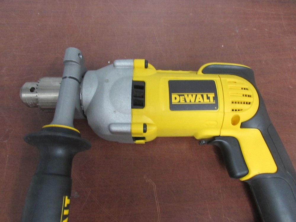 DEWALT DWD210G 1/2" VSR DRILL (21C)