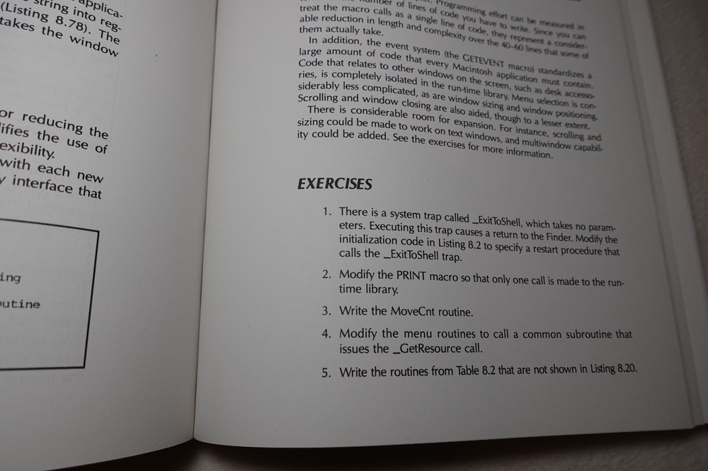 Programming the Macintosh in Assembly Language 1986 Steve Williams Publication