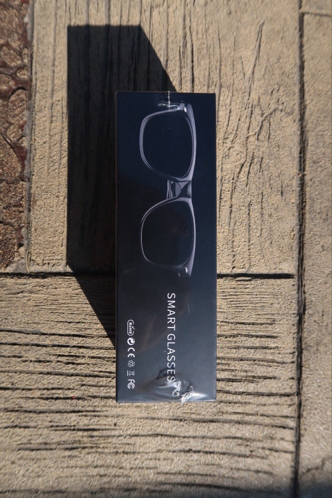 AI SMART GLASSES BRAND NEW ONLY!!