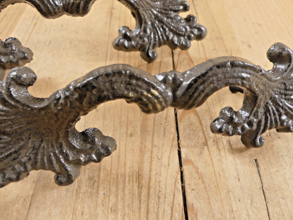 2 Cast Iron Drawer Handles Victorian Rustic Knobs Pulls Dresser Farmhouse