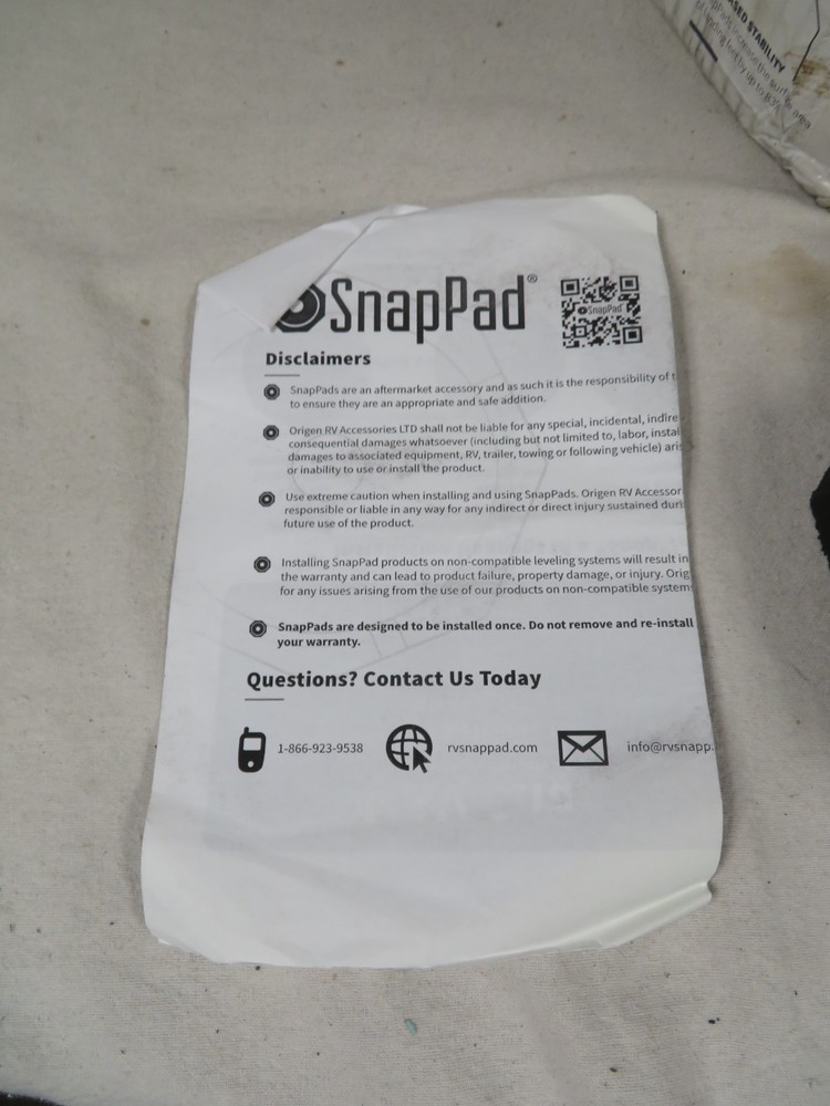 Snappad BL5SP4 Mini Square Jack Pad Feet - 4 Pack NEW
