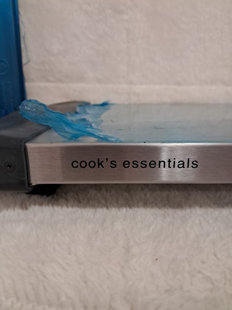 Cook's Essentials Non-stick 2 Section Buffet Server