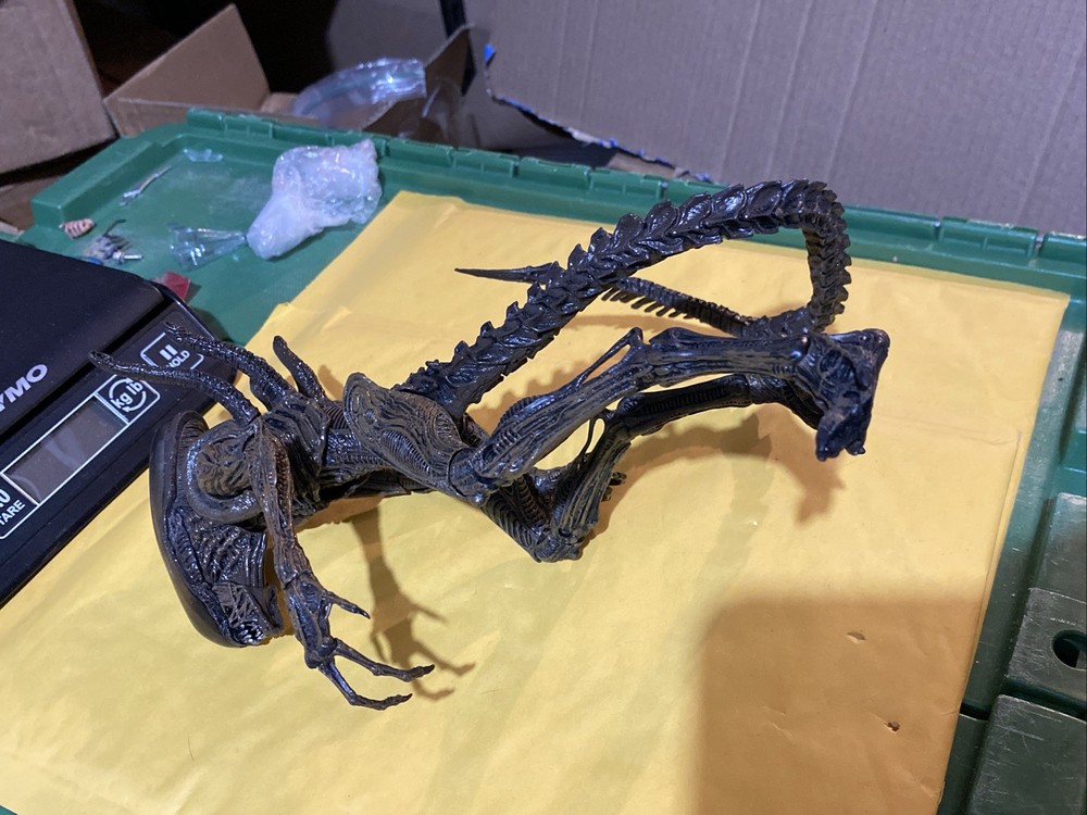 NECA Alien Resurrection Xenomorph Warrior Loose