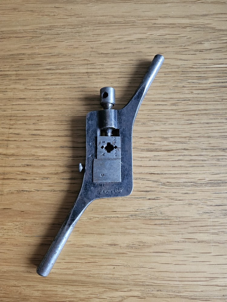 Vintage Screw Threading Plate