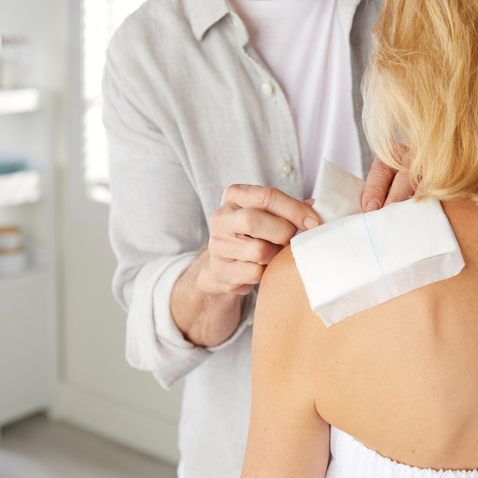 McKesson Abdominal Pads ABD Sterile 5" x 9" Gauze Bandage Pads 16-4250 20 Ct