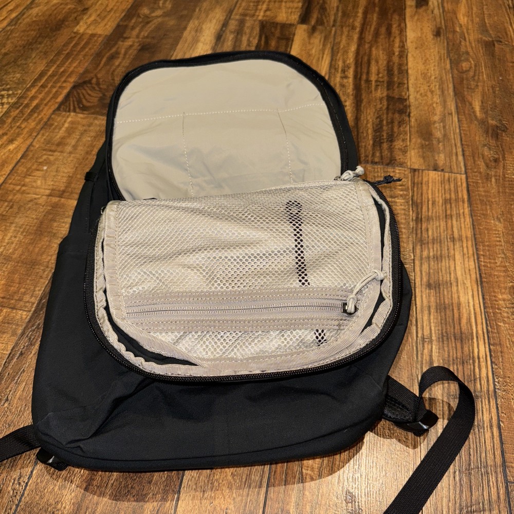 Fjallraven Raven 28/black