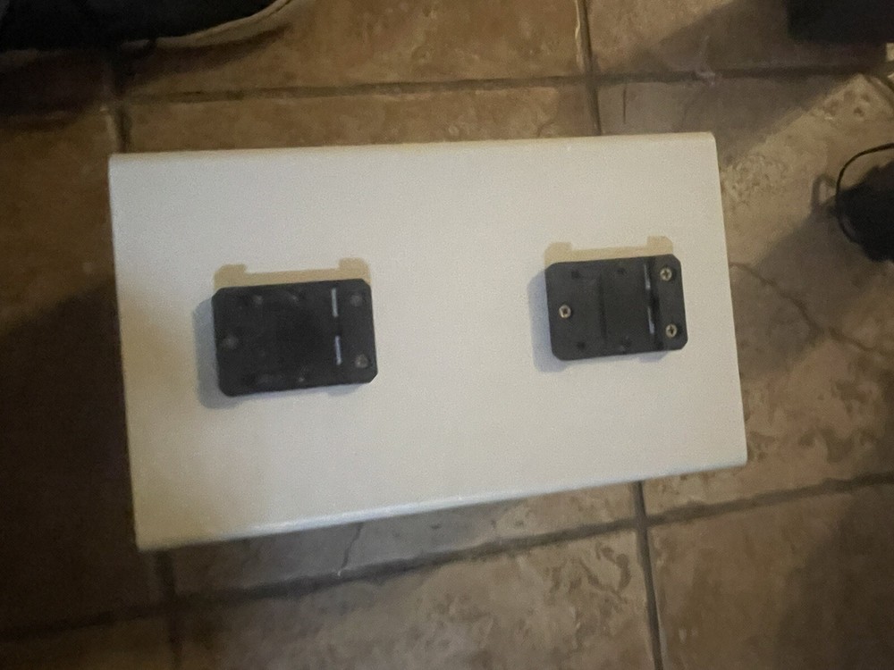 Illumination Technologies UBerLED 250 LED RED Light Source, Input: 90-240VAC