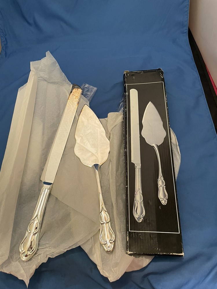 2 Piece Cake / Pastry Server Silver!