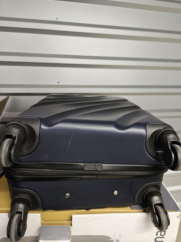 Geoffrey Beene Hardside Luggage